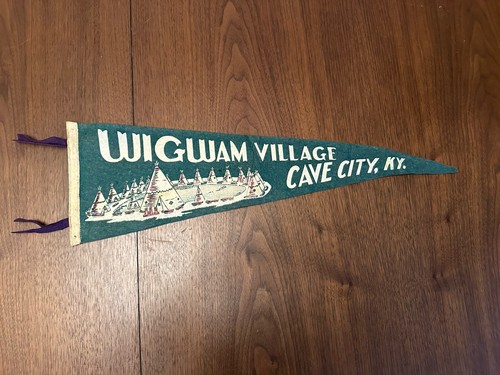 Penant souvenir vintage anni